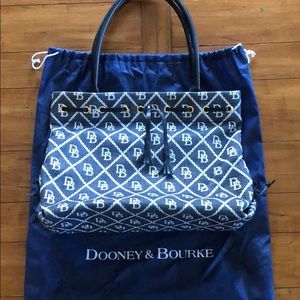 Dooney and Bourke Tote Bag